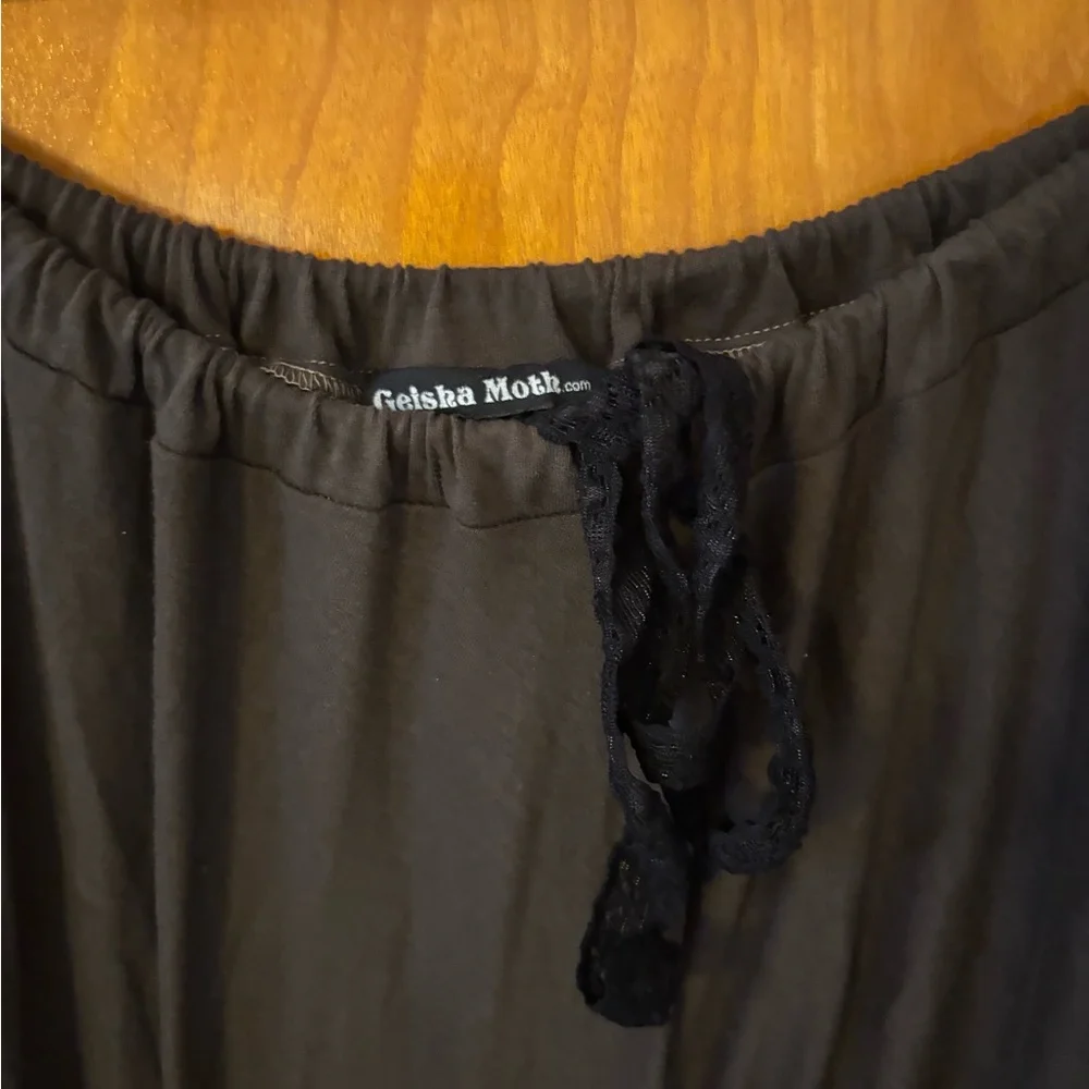 Olive and Black Ruffled Lace Skirt - Picture 3 of 4